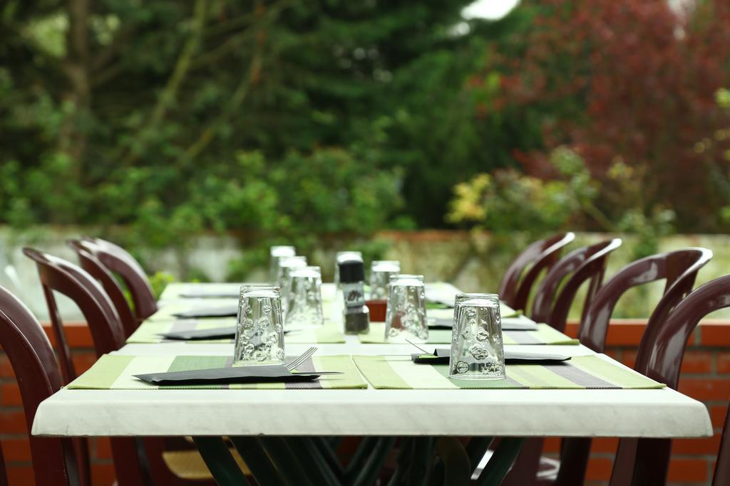 Hotel Restaurant Maison Blanche Rungis Exteriér fotografie