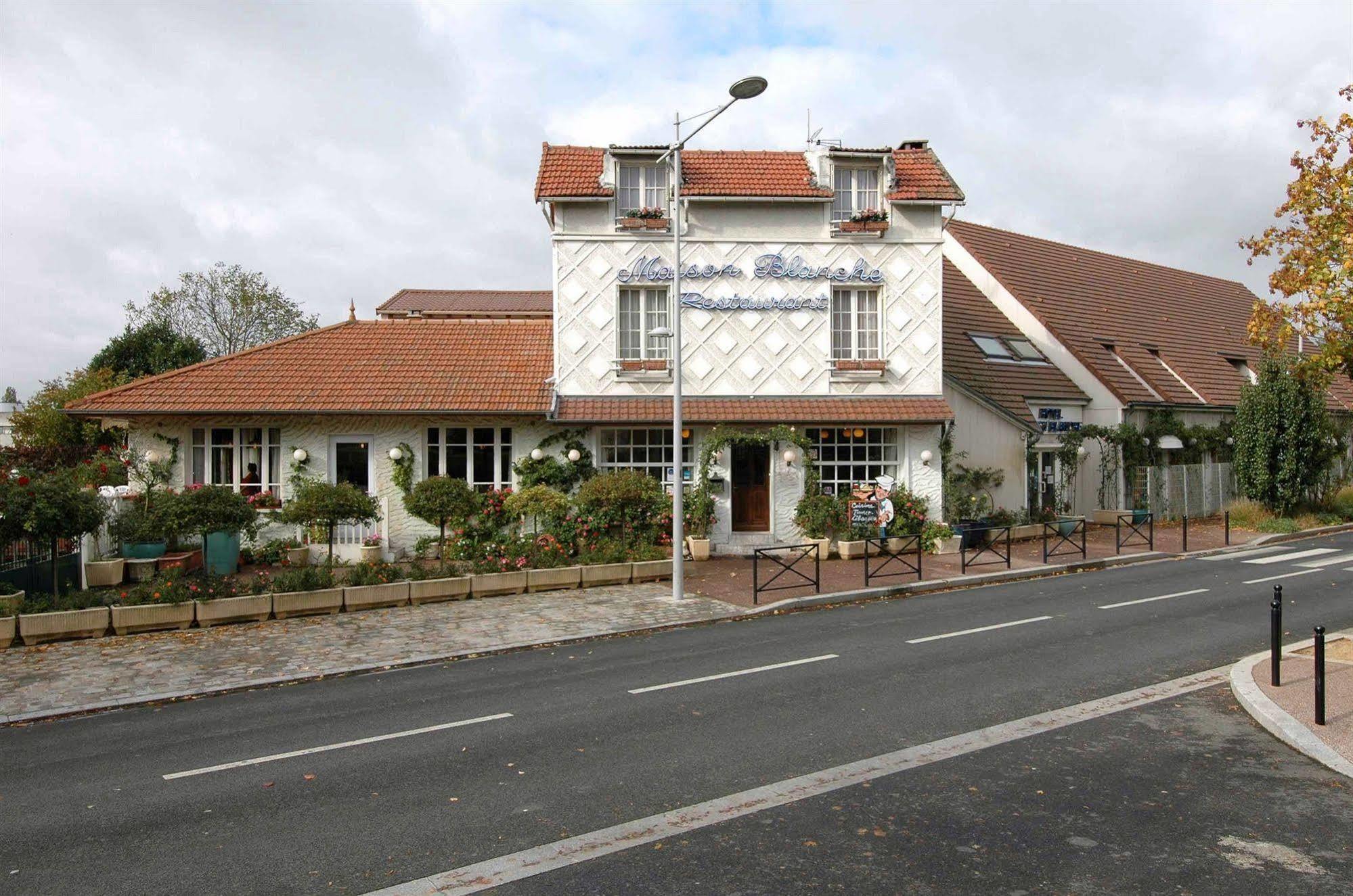 Hotel Restaurant Maison Blanche Rungis Exteriér fotografie